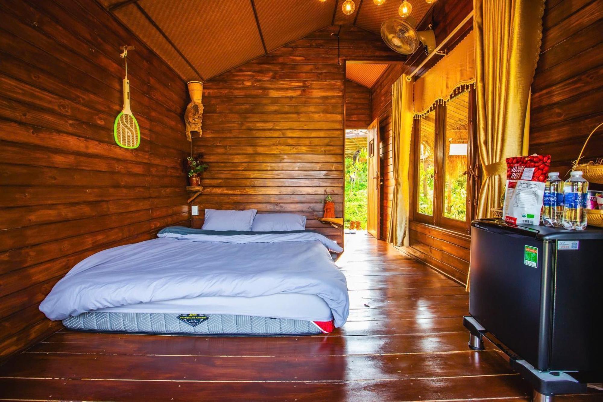 Nha Trong Ban - Homestay Mang Den Kon Von Kla ภายนอก รูปภาพ