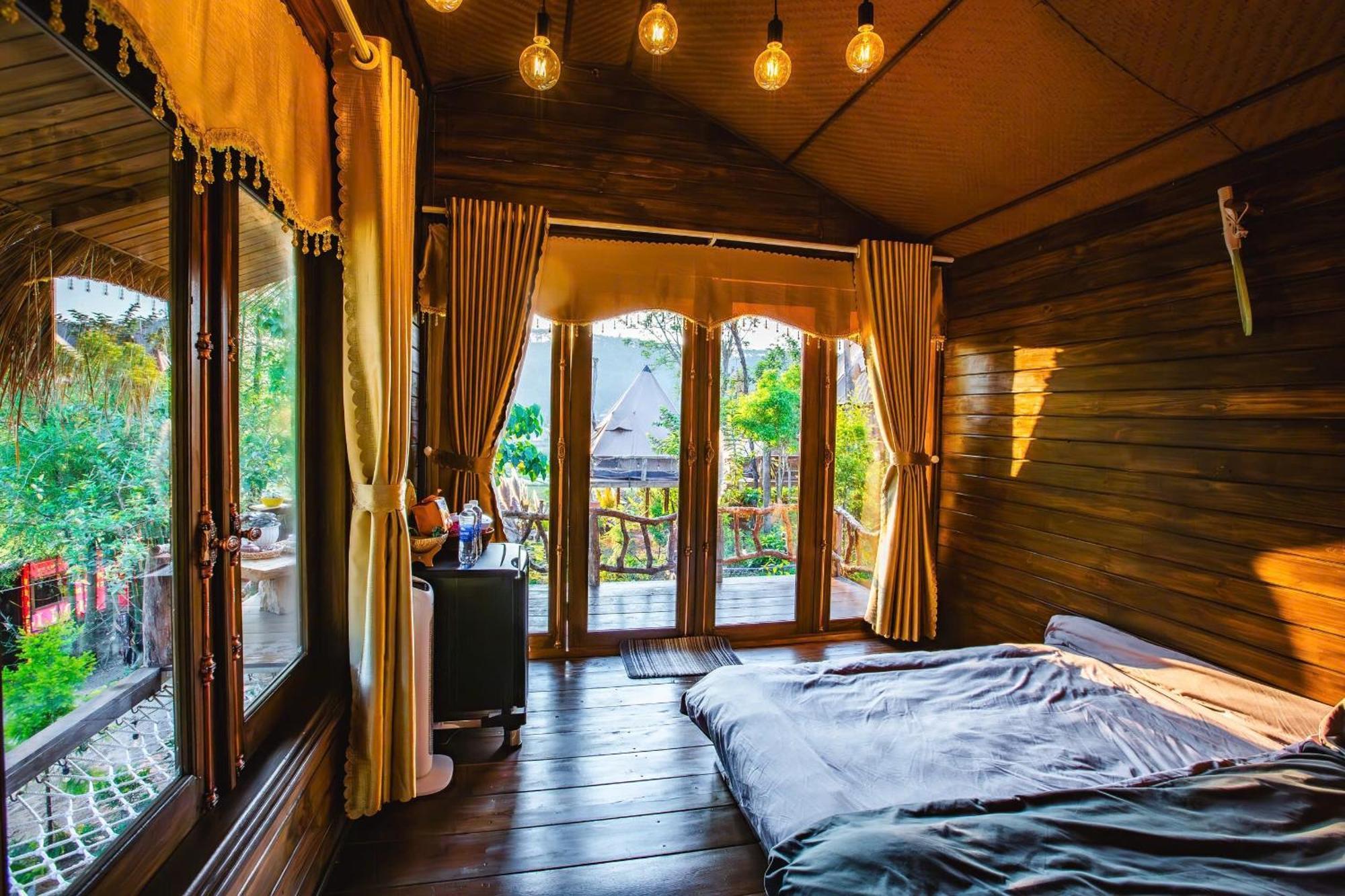 Nha Trong Ban - Homestay Mang Den Kon Von Kla ภายนอก รูปภาพ
