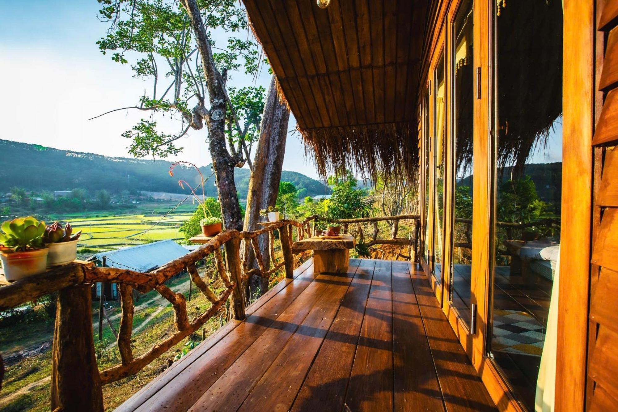 Nha Trong Ban - Homestay Mang Den Kon Von Kla ภายนอก รูปภาพ