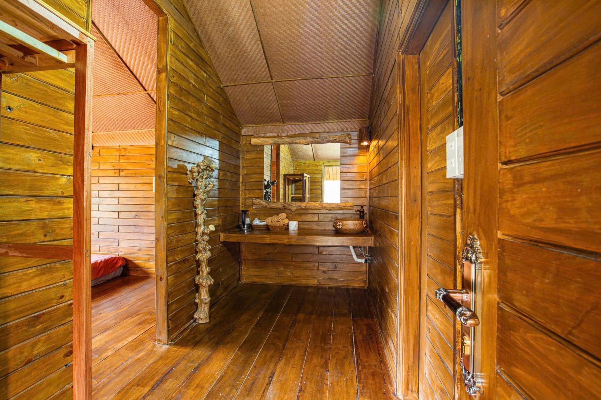 Nha Trong Ban - Homestay Mang Den Kon Von Kla ภายนอก รูปภาพ